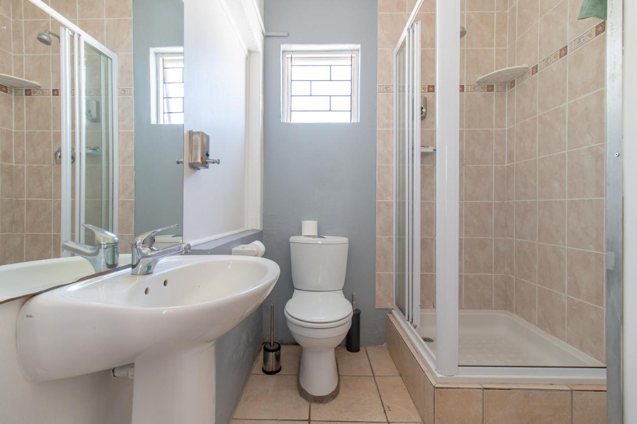 Twentyfour 17 Inn Hermanus Luaran gambar