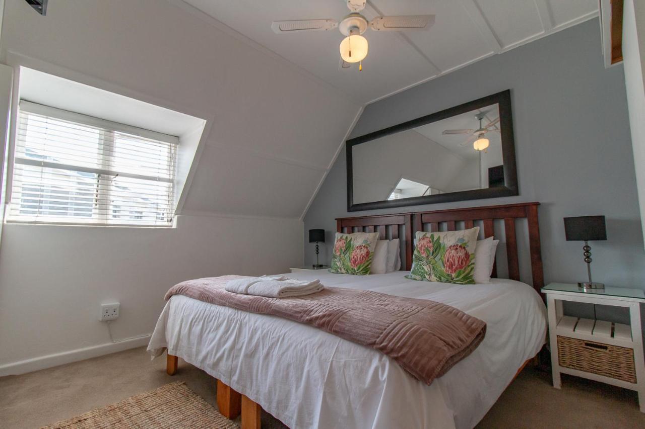 Twentyfour 17 Inn Hermanus Luaran gambar