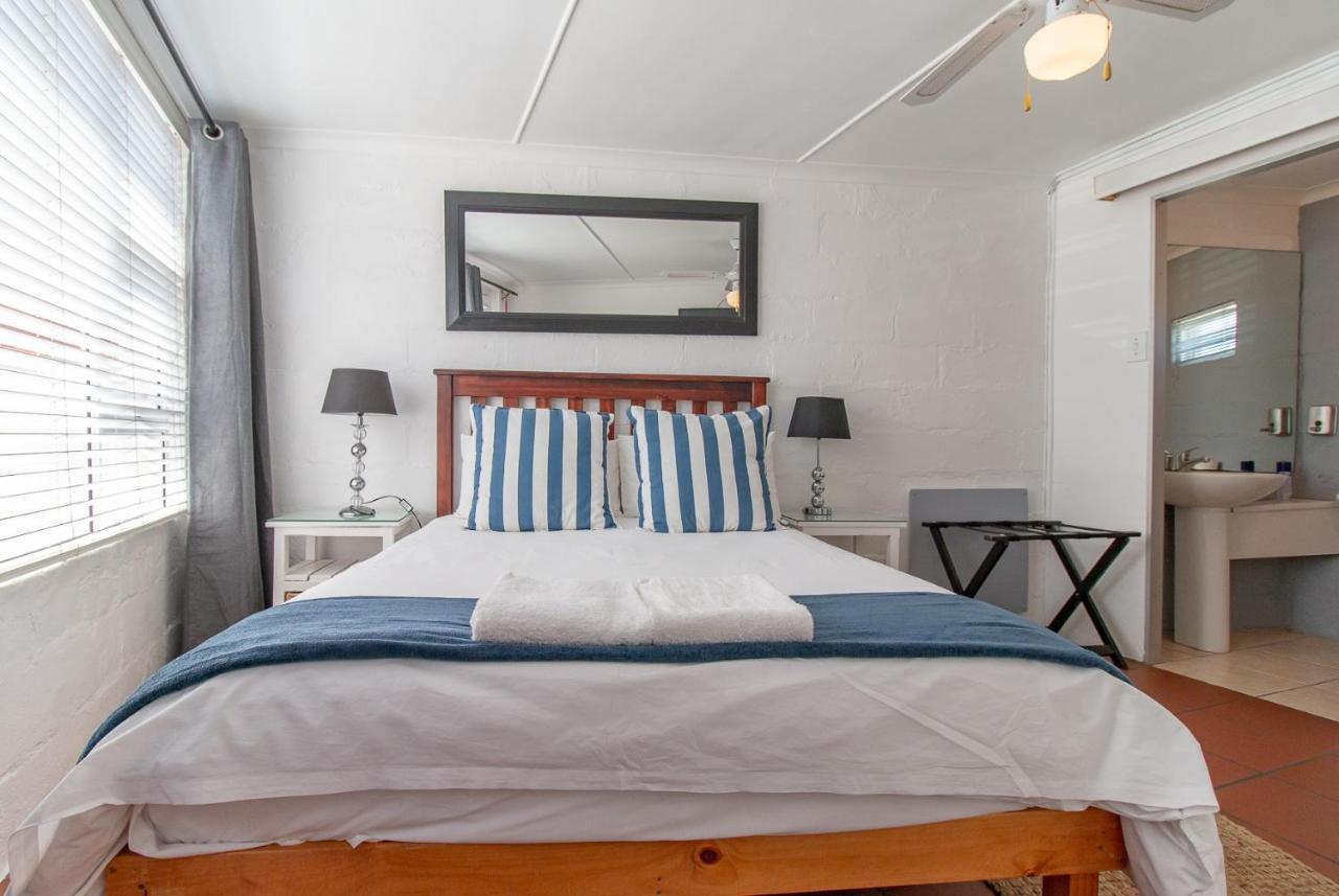 Twentyfour 17 Inn Hermanus Luaran gambar