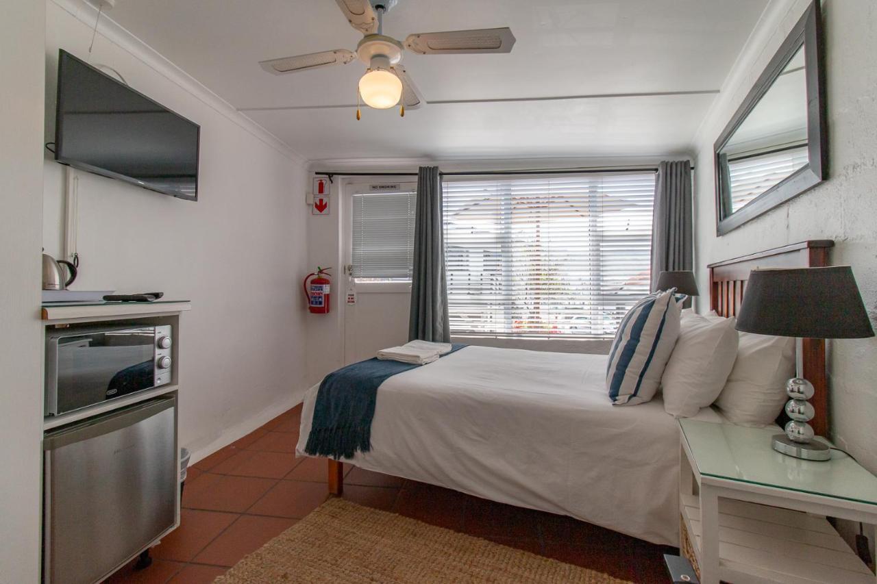 Twentyfour 17 Inn Hermanus Luaran gambar