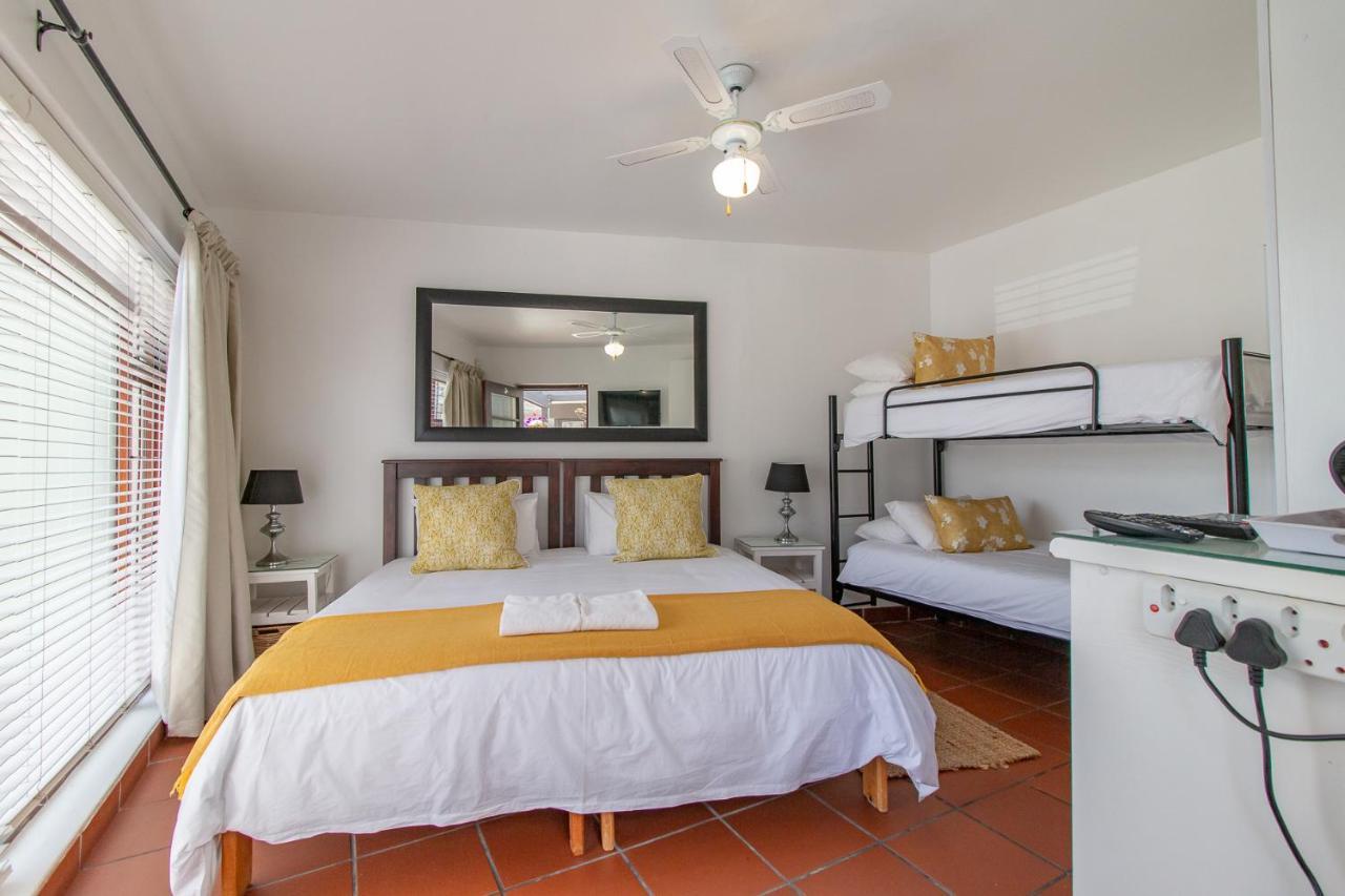 Twentyfour 17 Inn Hermanus Luaran gambar