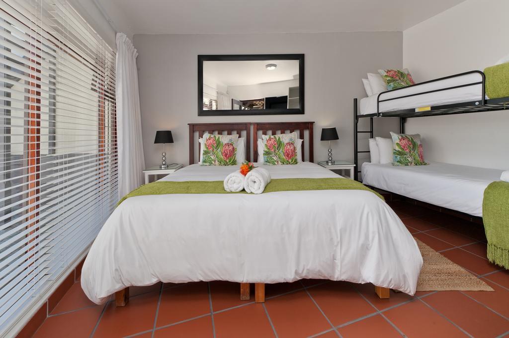 Twentyfour 17 Inn Hermanus Luaran gambar